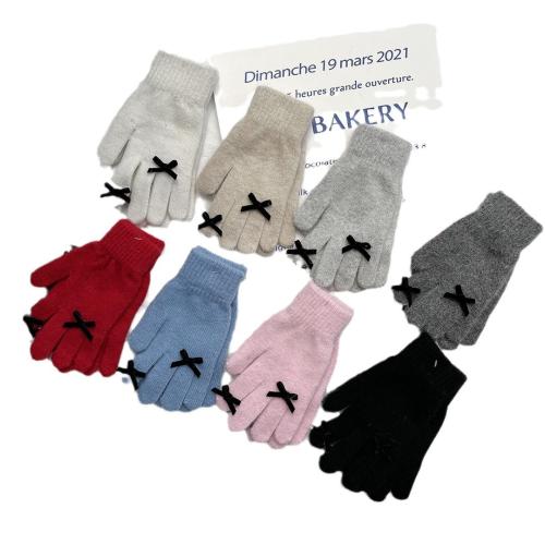 Womens Gloves & Scarves | Looking Cute And Cozy Gloves Accessories combo