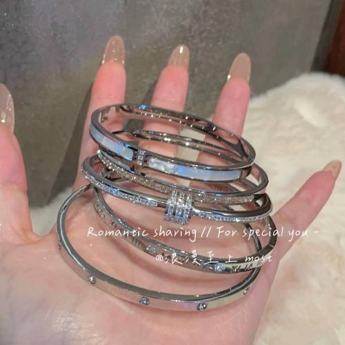 Womens Jewelry | Keep It Classic 5 Piece Bangle Set Accessories Jewelry